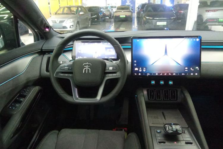 Used BYD Song L EV 2025 Intelligent Driving Version 602 km Range LiDAR-equipped All-Wheel-Drive Type Steering Wheel