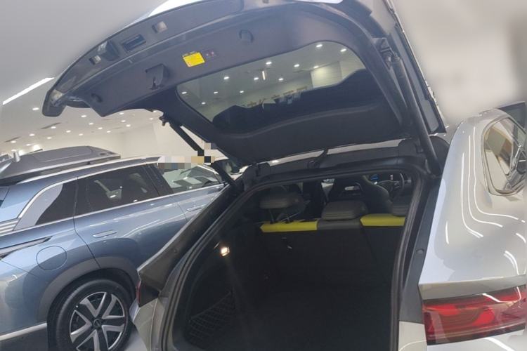 Used BYD Song L EV 2025 Intelligent Driving Version 602 km Range LiDAR-equipped All-Wheel-Drive Type Trunk