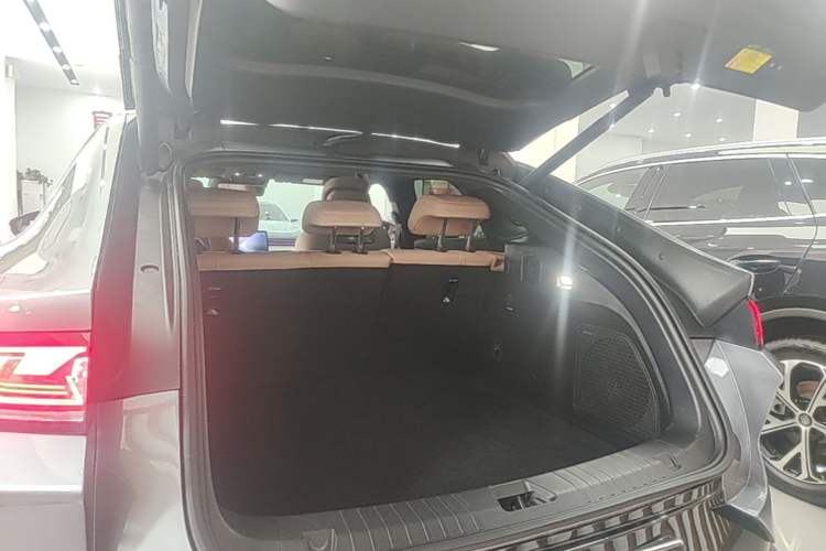 Used BYD Song L EV 2025 Intelligent Driving Version 662 km LiDAR Excellence Edition Trunk