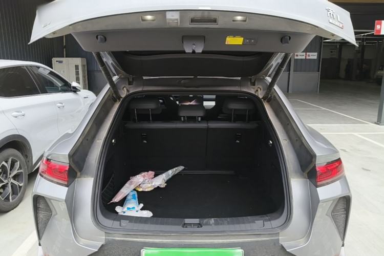 Used BYD Song L EV 2025 Intelligent Driving Version 662 km LiDAR Excellence Edition Trunk