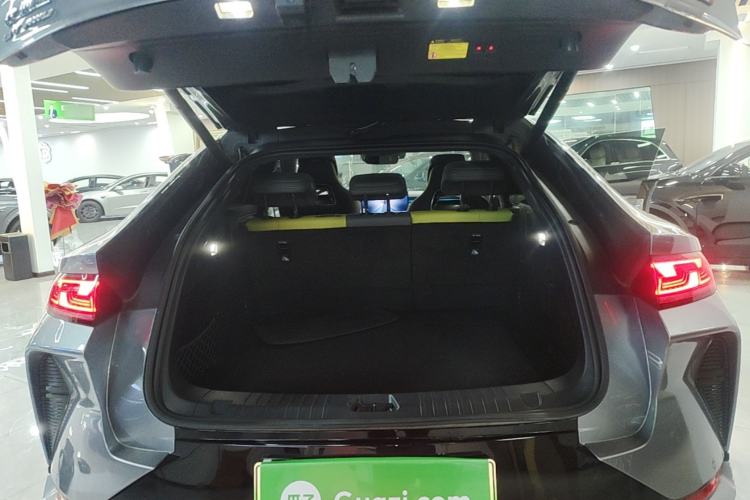 Used BYD Song L EV 2025 Intelligent Driving Version 602 km Range LiDAR-equipped All-Wheel-Drive Type Trunk