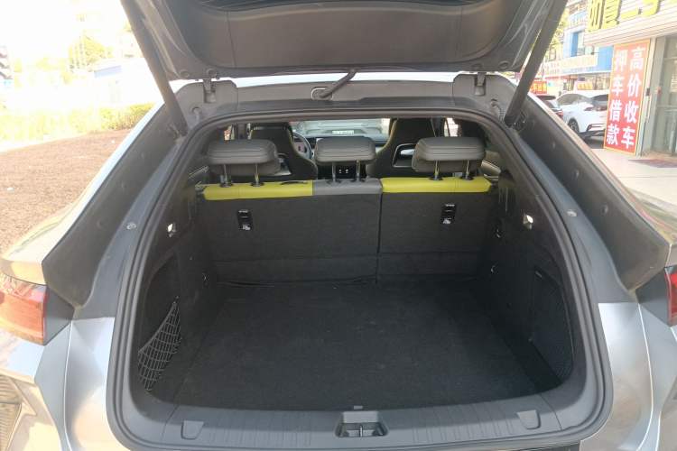 Used BYD Song L EV 2025 Intelligent Driving Version 602 km Range LiDAR-equipped All-Wheel-Drive Type Trunk