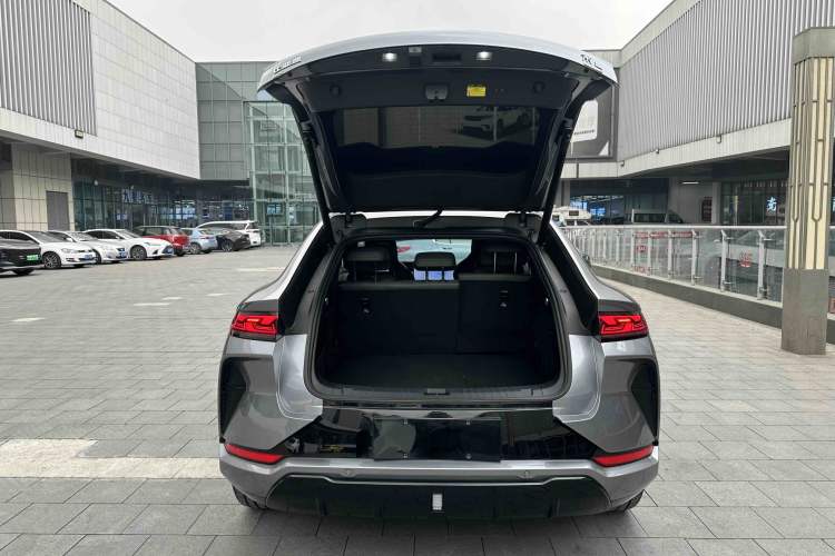 Used BYD Song L EV 2025 Intelligent Driving Version 662 km LiDAR Excellence Edition Trunk
