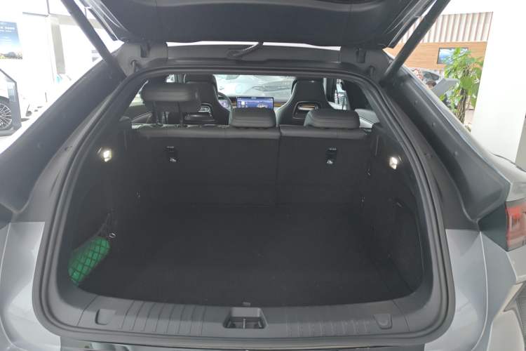 Used BYD Song L EV 2025 Intelligent Driving Version 662 km LiDAR Excellence Edition Trunk