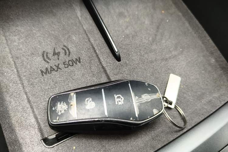 Used BYD Song L EV 2025 Intelligent Driving Version 662 km LiDAR Excellence Edition Vehicle Key