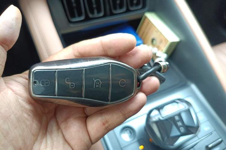 Used BYD Song L EV 2025 550 km Excellence Version Vehicle Key