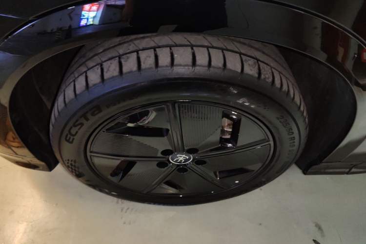 Used BYD Song L EV 2025 550 km Excellence Version Exterior 7