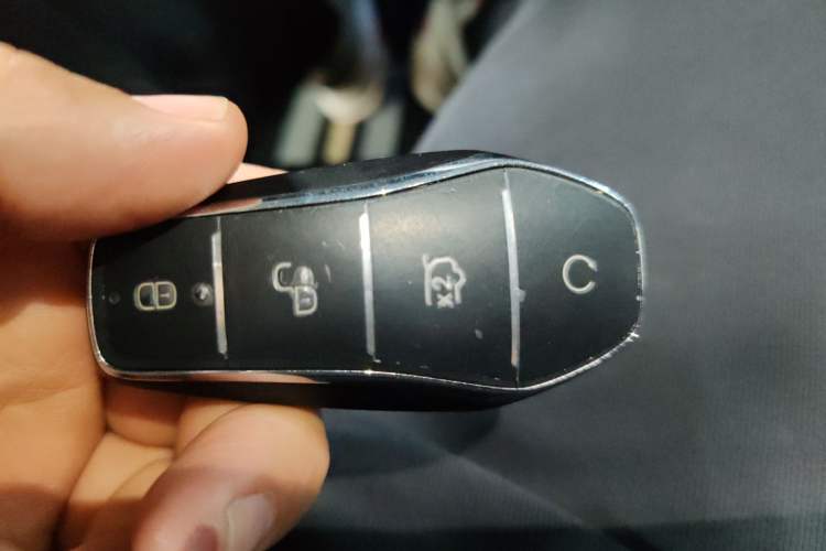 Used BYD Song L EV 2025 550 km Excellence Version Interior 1