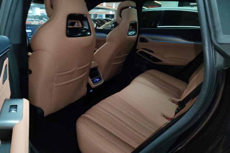 Used BYD Song L EV 2025 550 km Excellence Version Interior 4
