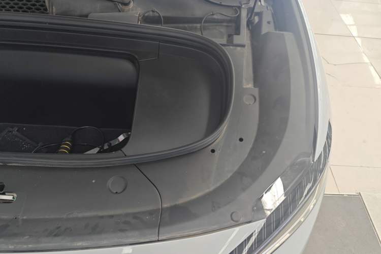 Used BYD Song L EV 2025 Intelligent Driving Version 662 km LiDAR Excellence Edition Engine Bay Left