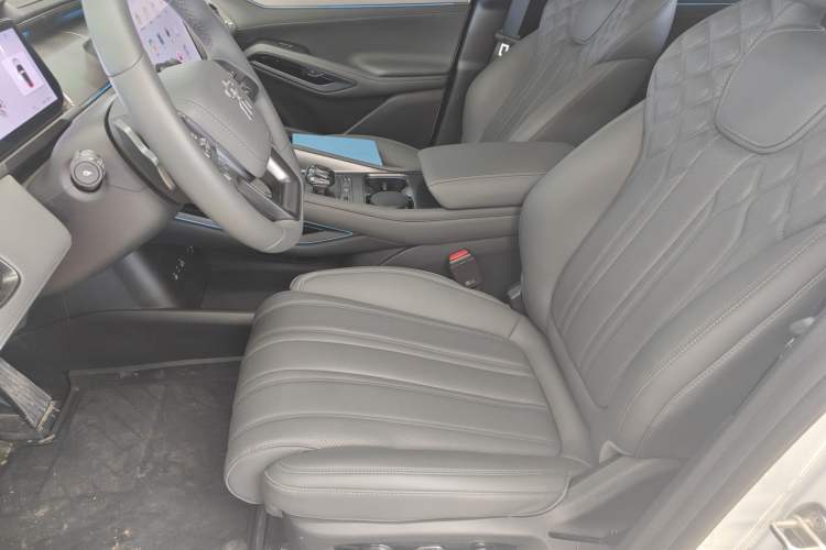 Used BYD Song L EV 2025 Intelligent Driving Version 662 km LiDAR Excellence Edition Left Front Seat