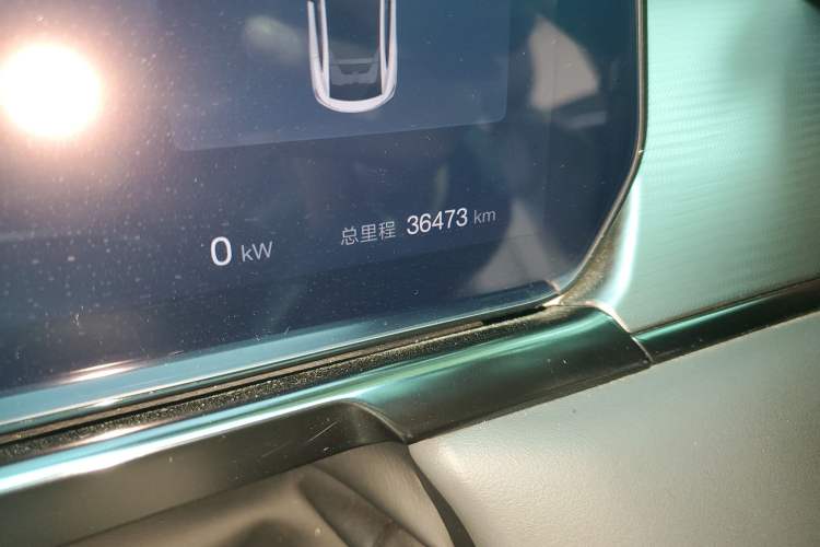 Used BYD Song L EV 2025 550 km Excellence Version Odometer Close Up