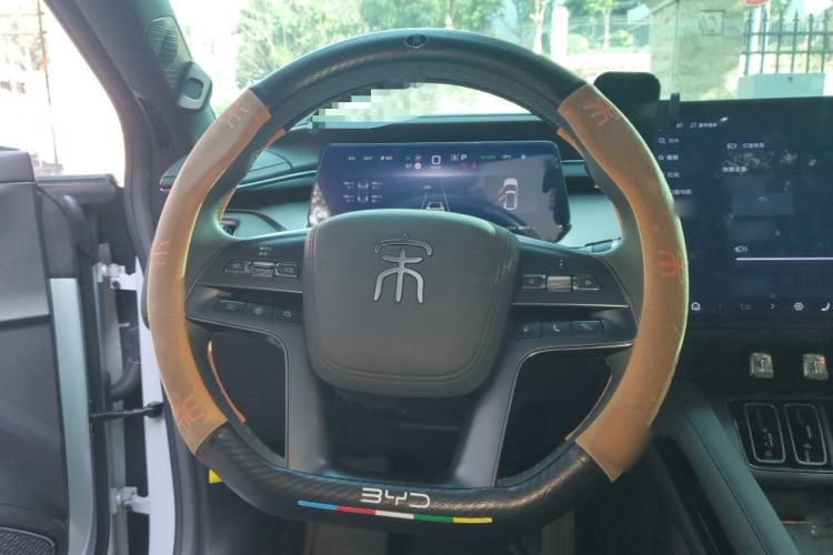 Used BYD Song L EV 2025 550 km Excellence Version Steering Wheel