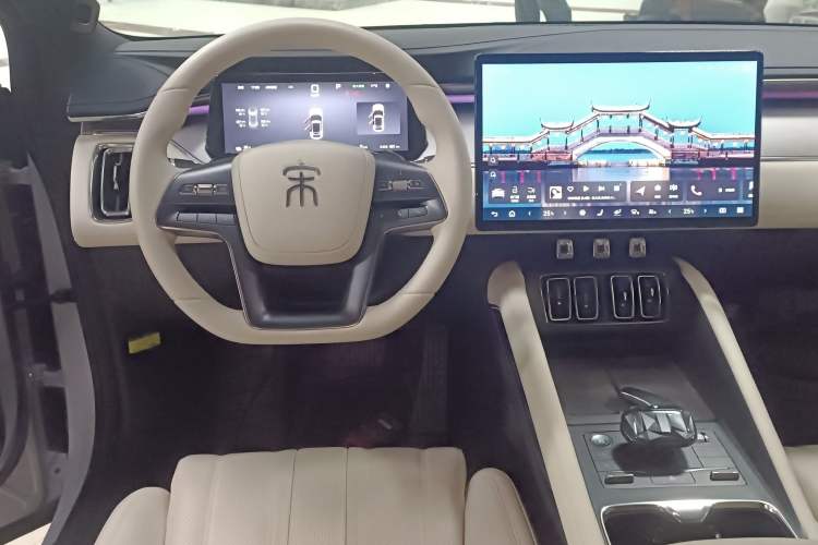 Used BYD Song L EV 2025 662 km Advanced Intelligent Driving Version Audio And AC Panel