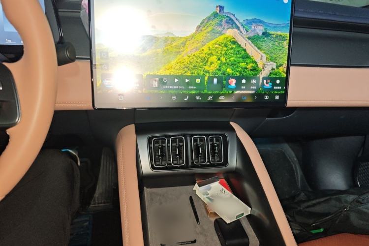 Used BYD Song L EV 2025 Intelligent Driving Version 662 km Beyond-Range Edition Audio And AC Panel