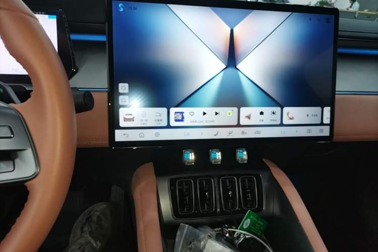 Used BYD Song L EV 2025 662 km Advanced Intelligent Driving Version Audio And AC Panel
