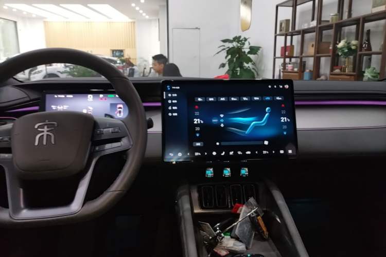 Used BYD Song L EV 2025 Intelligent Driving Version 662 km LiDAR Excellence Edition Audio And AC Panel