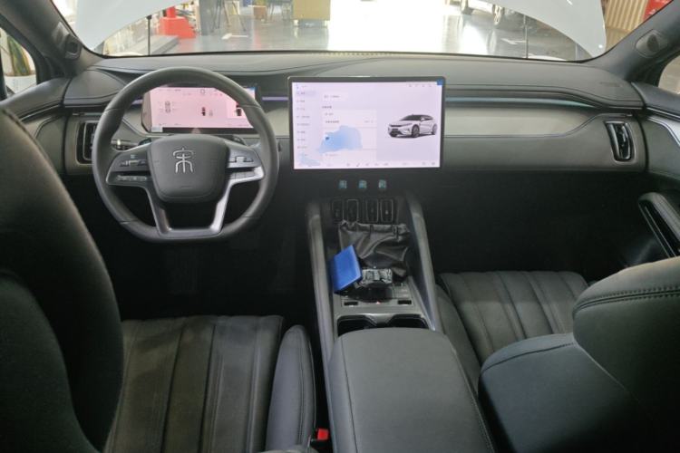 Used BYD Song L EV 2025 Intelligent Driving Version 662 km LiDAR Excellence Edition Center Console