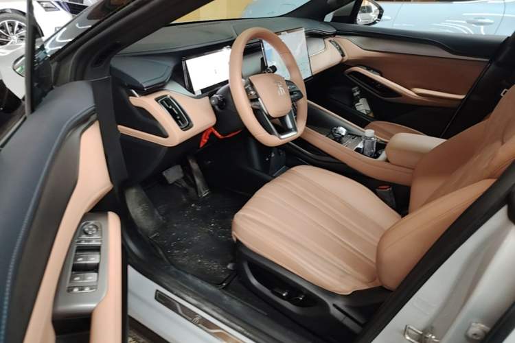Used BYD Song L EV 2025 Intelligent Driving Version 662 km Beyond-Range Edition Driver Seat
