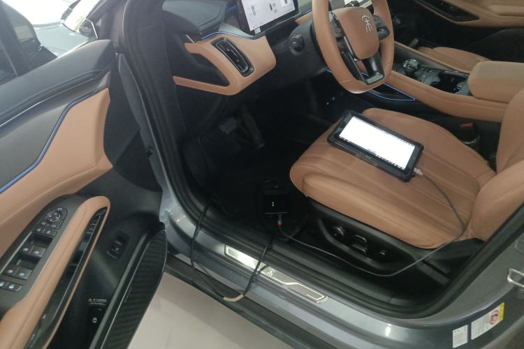 Used BYD Song L EV 2025 Intelligent Driving Version 662 km LiDAR Excellence Edition Driver Seat