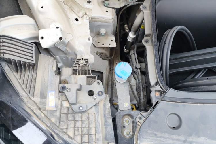 Used BYD Song L EV 2025 Intelligent Driving Version 662 km LiDAR Excellence Edition Engine Bay Right
