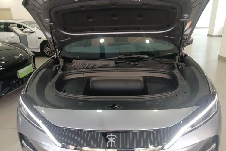 Used BYD Song L EV 2025 Intelligent Driving Version 662 km LiDAR Excellence Edition Engine Bay