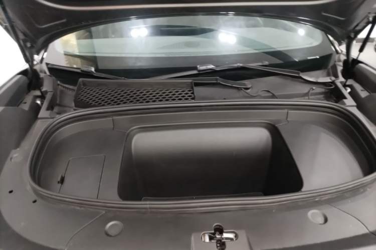 Used BYD Song L EV 2025 Intelligent Driving Version 662 km LiDAR Excellence Edition Engine Bay