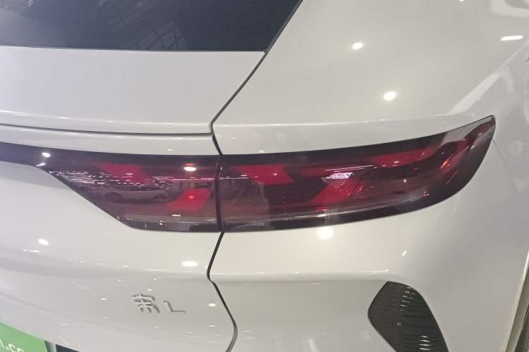 Used BYD Song L EV 2025 662 km Advanced Intelligent Driving Version Exterior 3