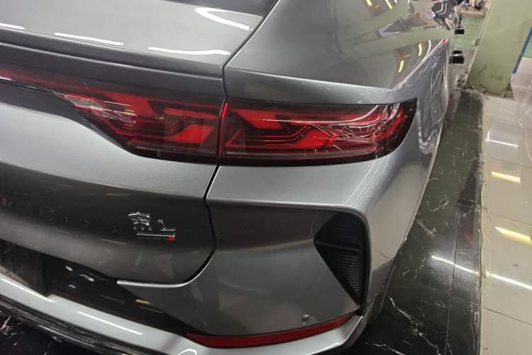 Used BYD Song L EV 2025 Intelligent Driving Version 662 km LiDAR Excellence Edition Exterior 3