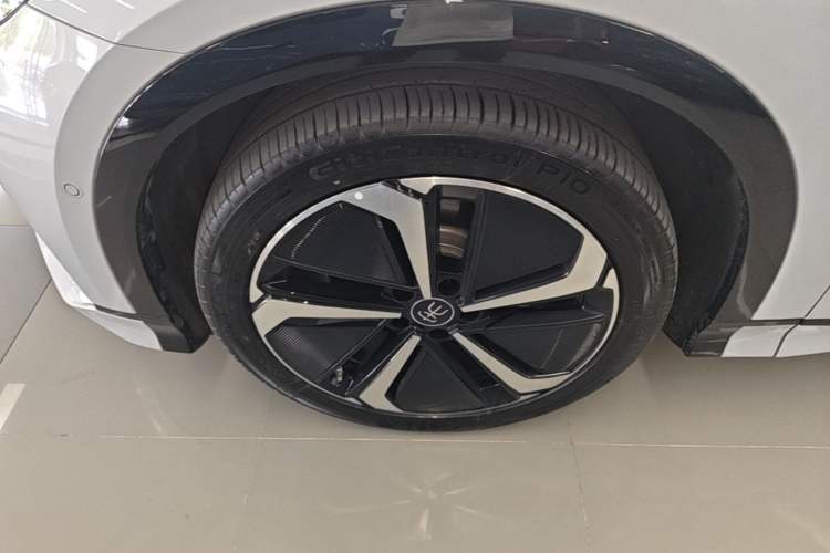 Used BYD Song L EV 2025 Intelligent Driving Version 662 km LiDAR Excellence Edition Exterior 4