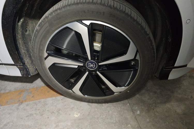 Used BYD Song L EV 2025 Intelligent Driving Version 662 km Beyond-Range Edition Exterior 7