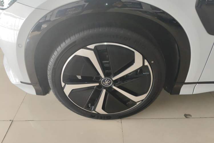 Used BYD Song L EV 2025 Intelligent Driving Version 662 km LiDAR Excellence Edition Exterior 7