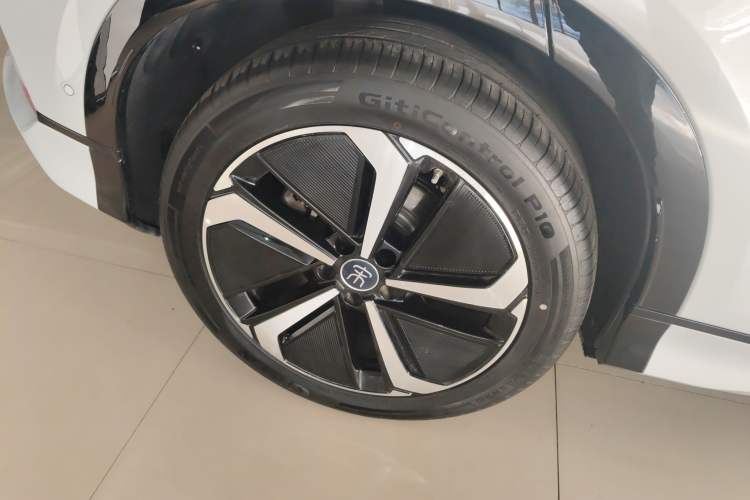 Used BYD Song L EV 2025 Intelligent Driving Version 662 km LiDAR Excellence Edition Exterior 8