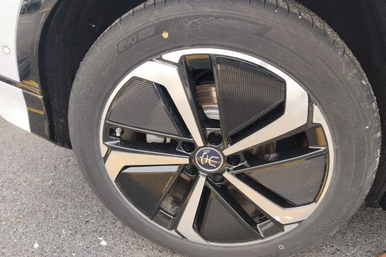Used BYD Song L EV 2025 Intelligent Driving Version 662 km LiDAR Excellence Edition Exterior 8