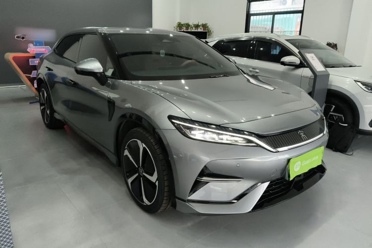 Used BYD Song L EV 2025 662 km Ultra-Range Version Front Right 45 Deg