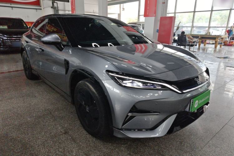 Used BYD Song L EV 2025 550 km Excellence Version Front Right 45 Deg