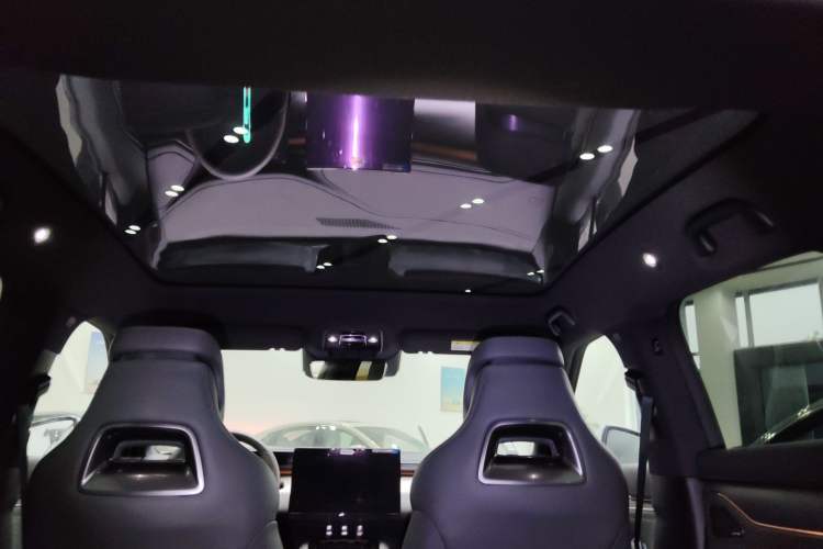 Used BYD Song L EV 2025 Intelligent Driving Version 662 km LiDAR Excellence Edition Headliner