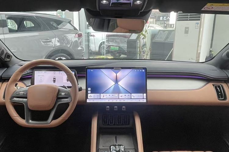 Used BYD Song L EV 2025 Intelligent Driving Version 662 km LiDAR Excellence Edition Interior 1