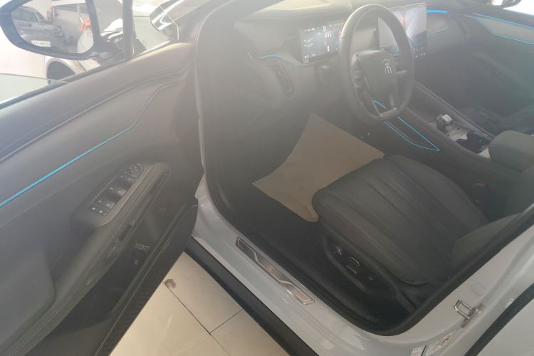 Used BYD Song L EV 2025 Intelligent Driving Version 662 km LiDAR Excellence Edition Interior 3