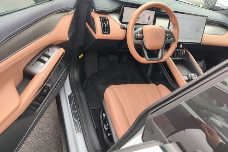 Used BYD Song L EV 2025 Intelligent Driving Version 662 km LiDAR Excellence Edition Interior 3