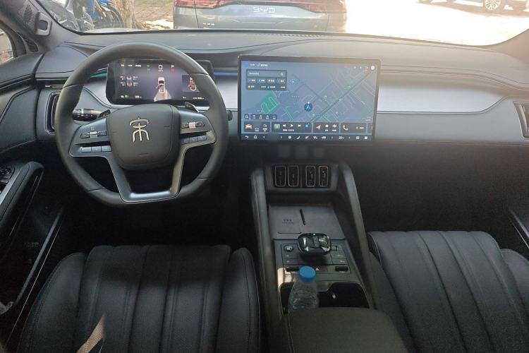 Used BYD Song L EV 2025 Intelligent Driving Version 662 km LiDAR Excellence Edition Interior 3
