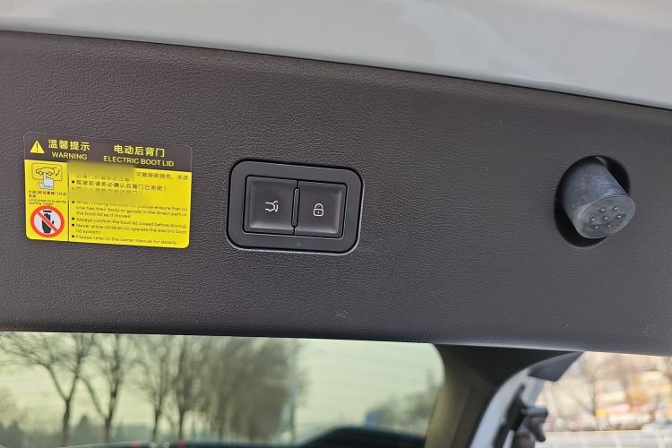 Used BYD Song L EV 2025 Intelligent Driving Version 662 km LiDAR Excellence Edition Interior 5