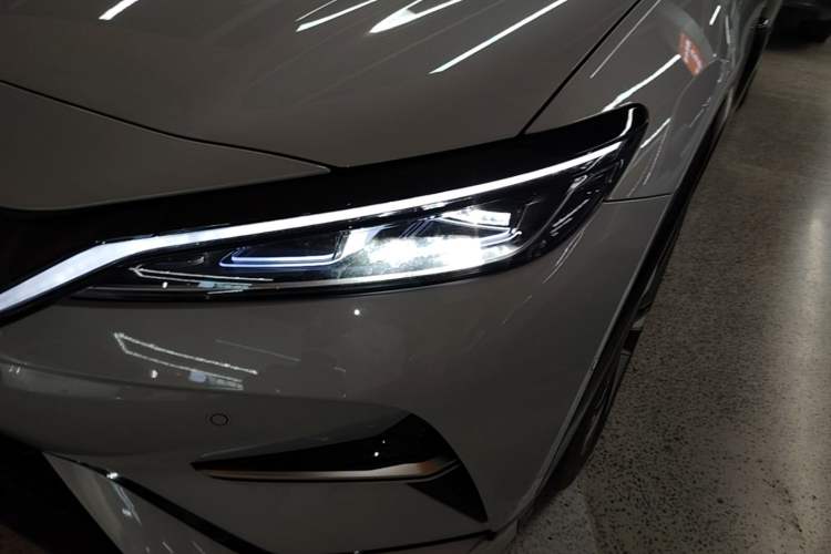 Used BYD Song L EV 2025 Intelligent Driving Version 662 km Beyond-Range Edition Left Front Headlight