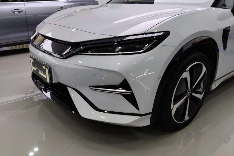 Used BYD Song L EV 2025 Intelligent Driving Version 662 km LiDAR Excellence Edition Left Front Headlight