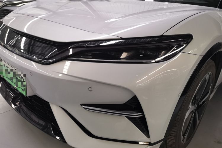 Used BYD Song L EV 2025 Intelligent Driving Version 662 km LiDAR Excellence Edition Left Front Headlight