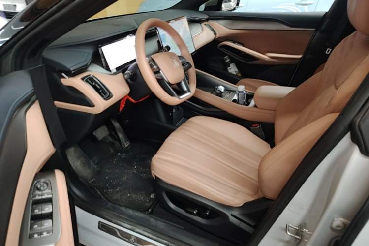 Used BYD Song L EV 2025 Intelligent Driving Version 662 km Beyond-Range Edition Left Front Seat