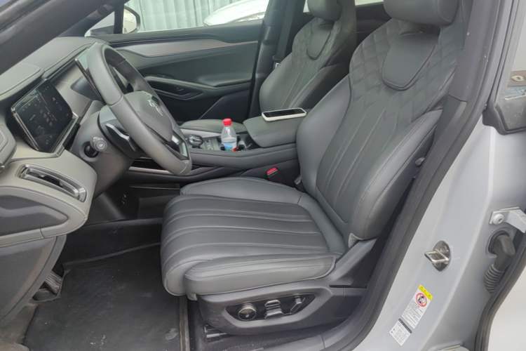 Used BYD Song L EV 2025 Intelligent Driving Version 662 km LiDAR Excellence Edition Left Front Seat