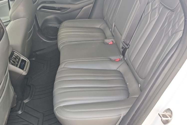 Used BYD Song L EV 2025 Intelligent Driving Version 662 km LiDAR Excellence Edition Left Rear Seat