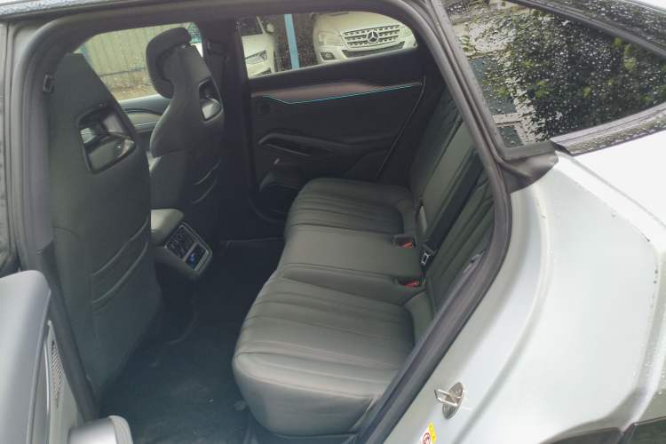 Used BYD Song L EV 2025 Intelligent Driving Version 662 km LiDAR Excellence Edition Left Rear Seat