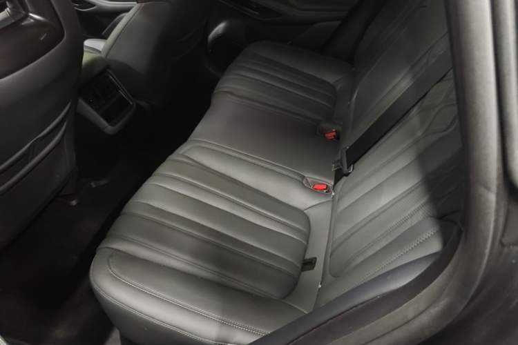 Used BYD Song L EV 2025 Intelligent Driving Version 662 km LiDAR Excellence Edition Left Rear Seat